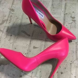 *NEW* Steve Madden Pink Pumps